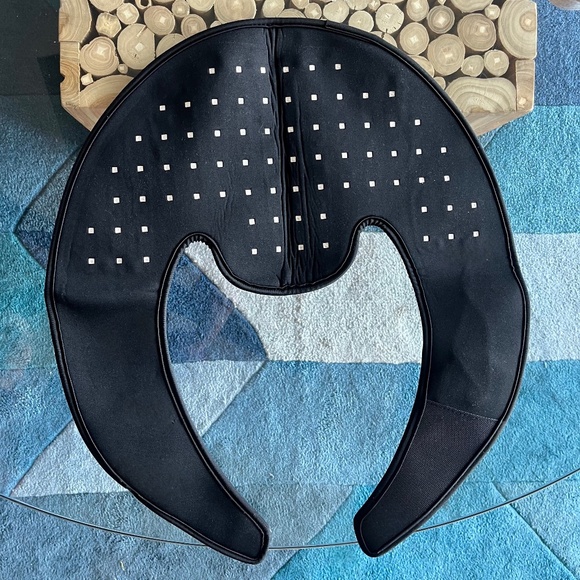 Megelin LED Face Mask + LED Belt for Neck & Shoulder - Picture 6 of 7